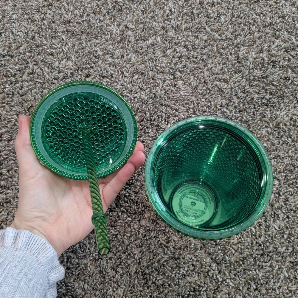 Starbucks Winter Holiday 2023 Metallic Studded Grande 16 Oz Tumbler Cup Green